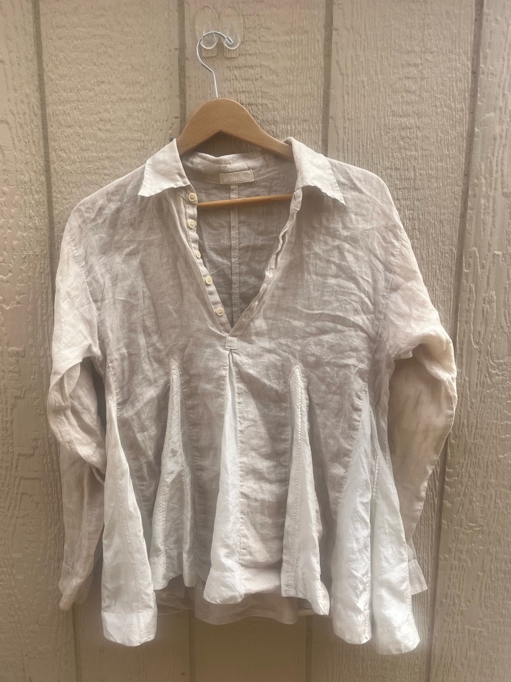 CP Shades Biege  Linen Silk  V-Neck Pleated Blouse Medium LagenLook